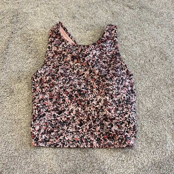 🫶🏻HP🧡 NWT Athleta conscious crop printed workout top pink splatter print RARE - Picture 3 of 7